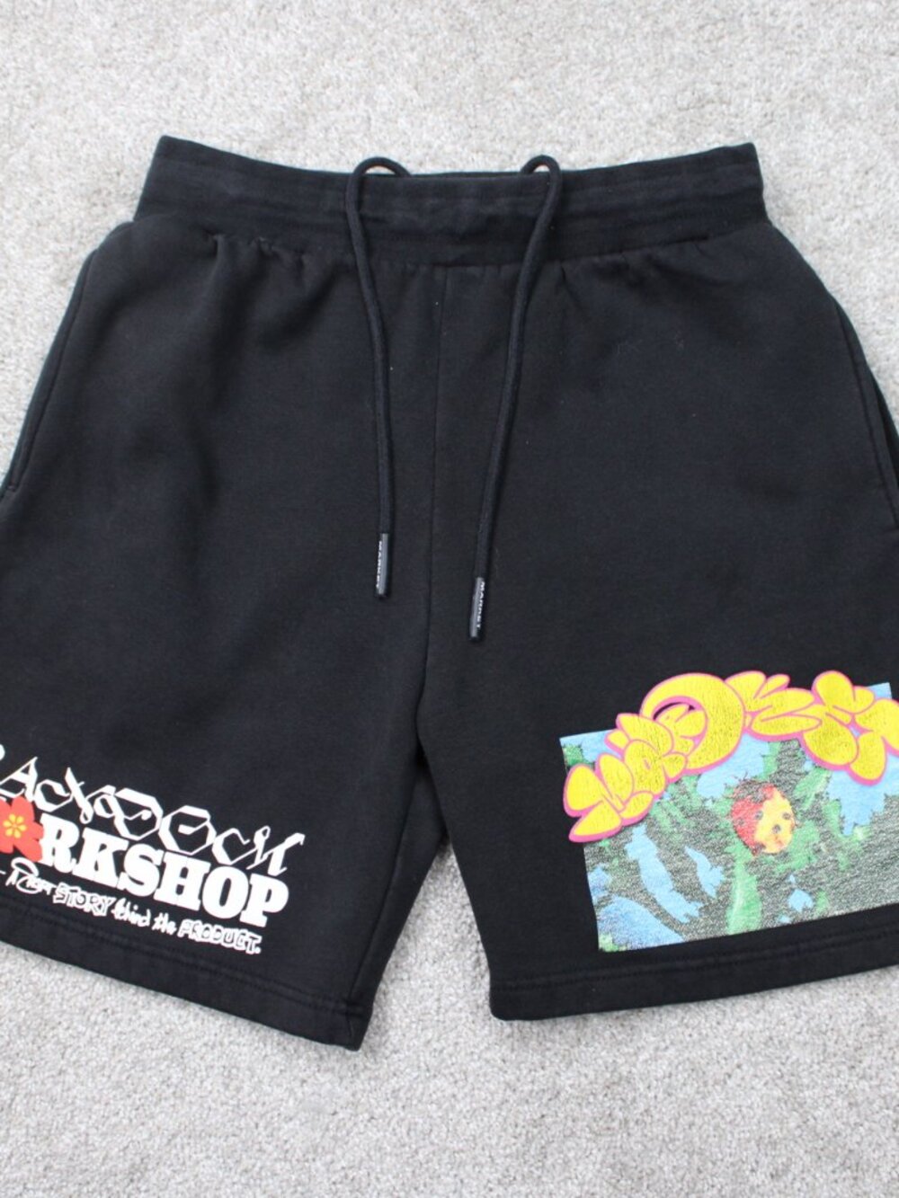 Chinatown Market Shorts Mens Medium Black Random Workshop 7" Drawstring Fleece